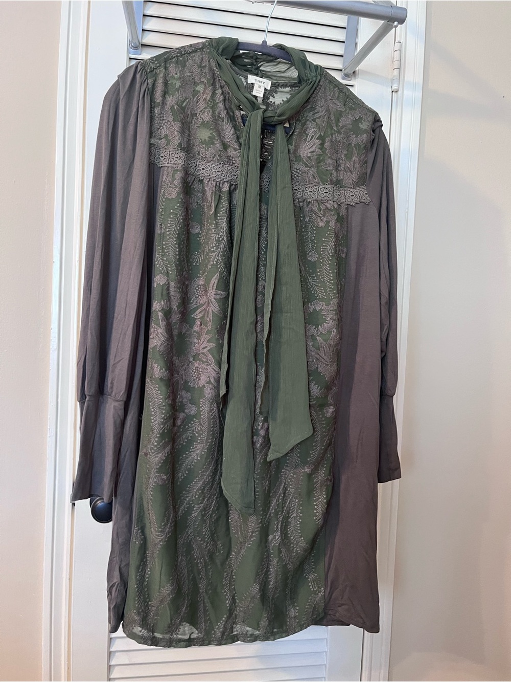 Tiny Clothing Green Floral Tie-Neck Dress from Anthropologie- Medium